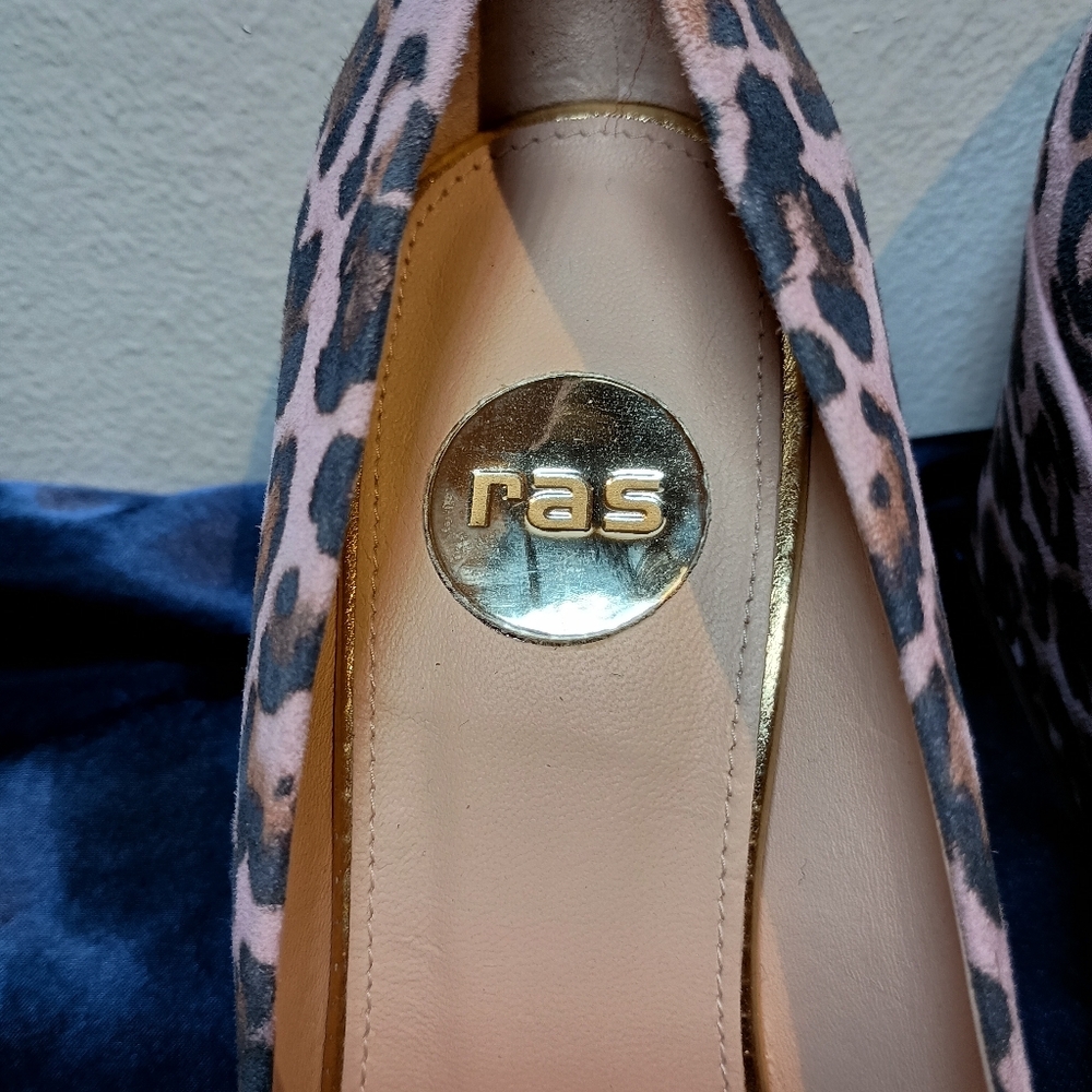 RAS Pink Leopard Print Pumps – EU 37 / US 6.5 Made in Spain | Leather Sole - Picture 5 of 14